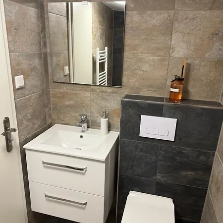 Deluxe Haus Apartmán *